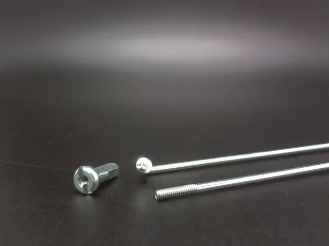 Спица велосипедная с нипелем